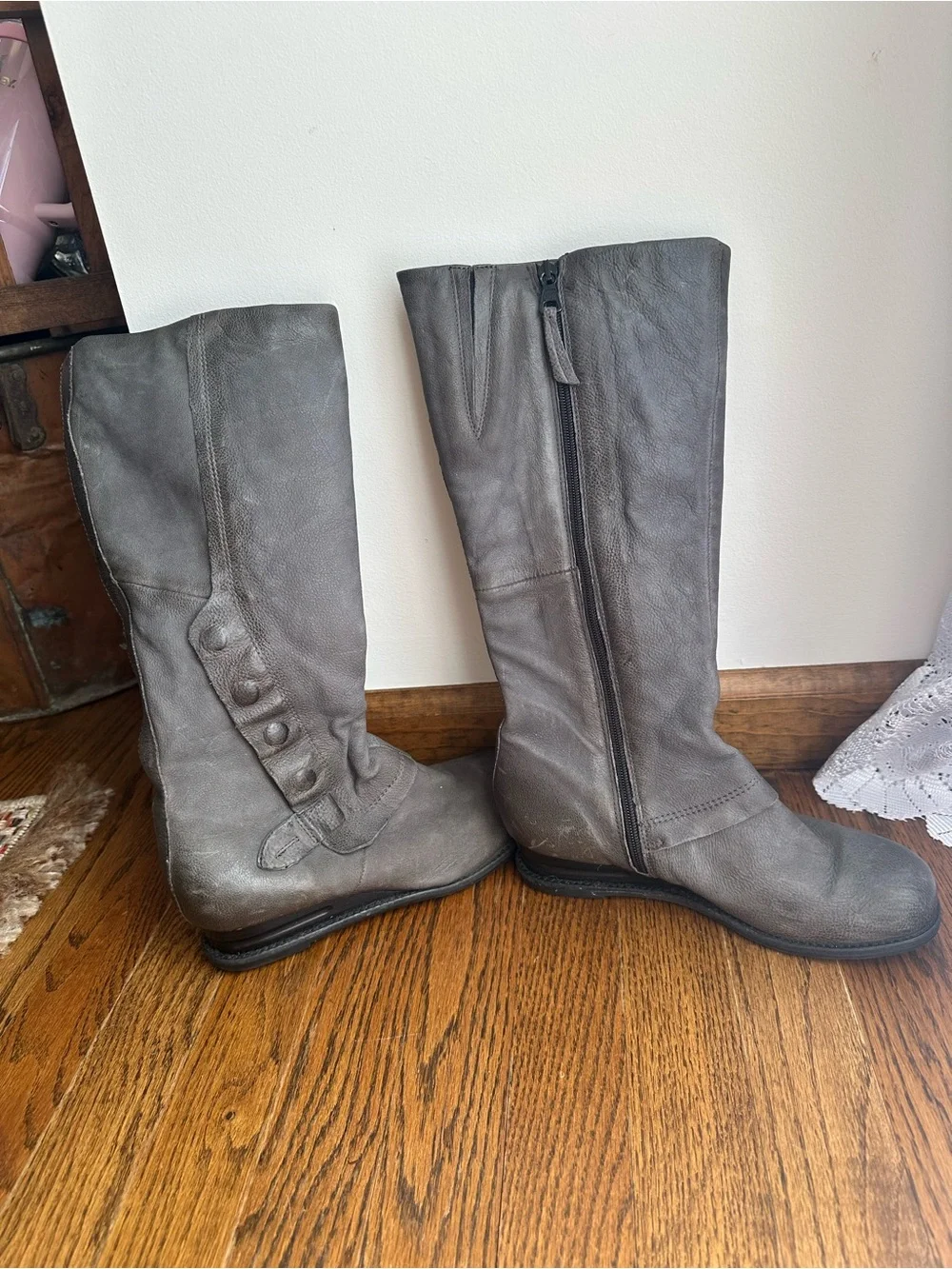 Miz Mooz tall gray